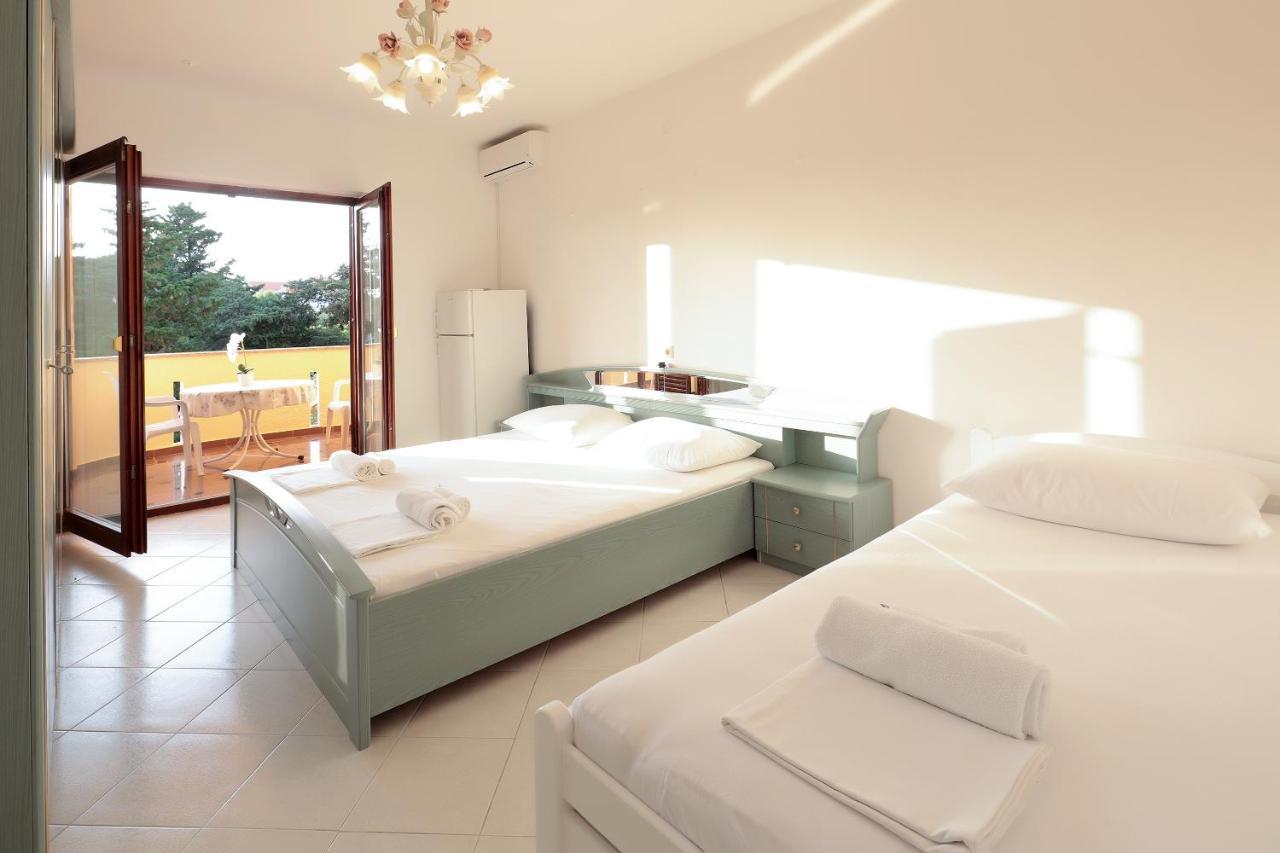 City Pool Apartments 诺瓦利娅 外观 照片