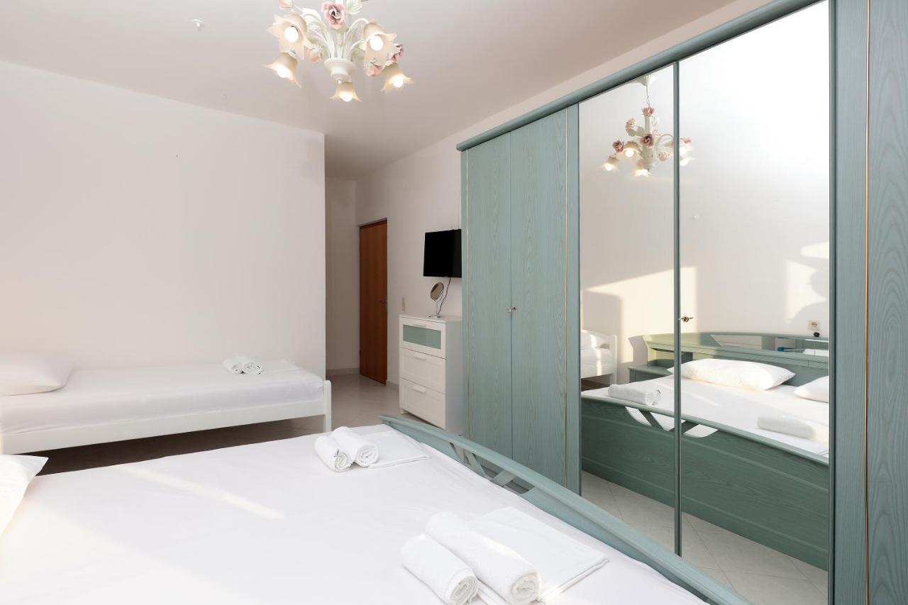 City Pool Apartments 诺瓦利娅 外观 照片