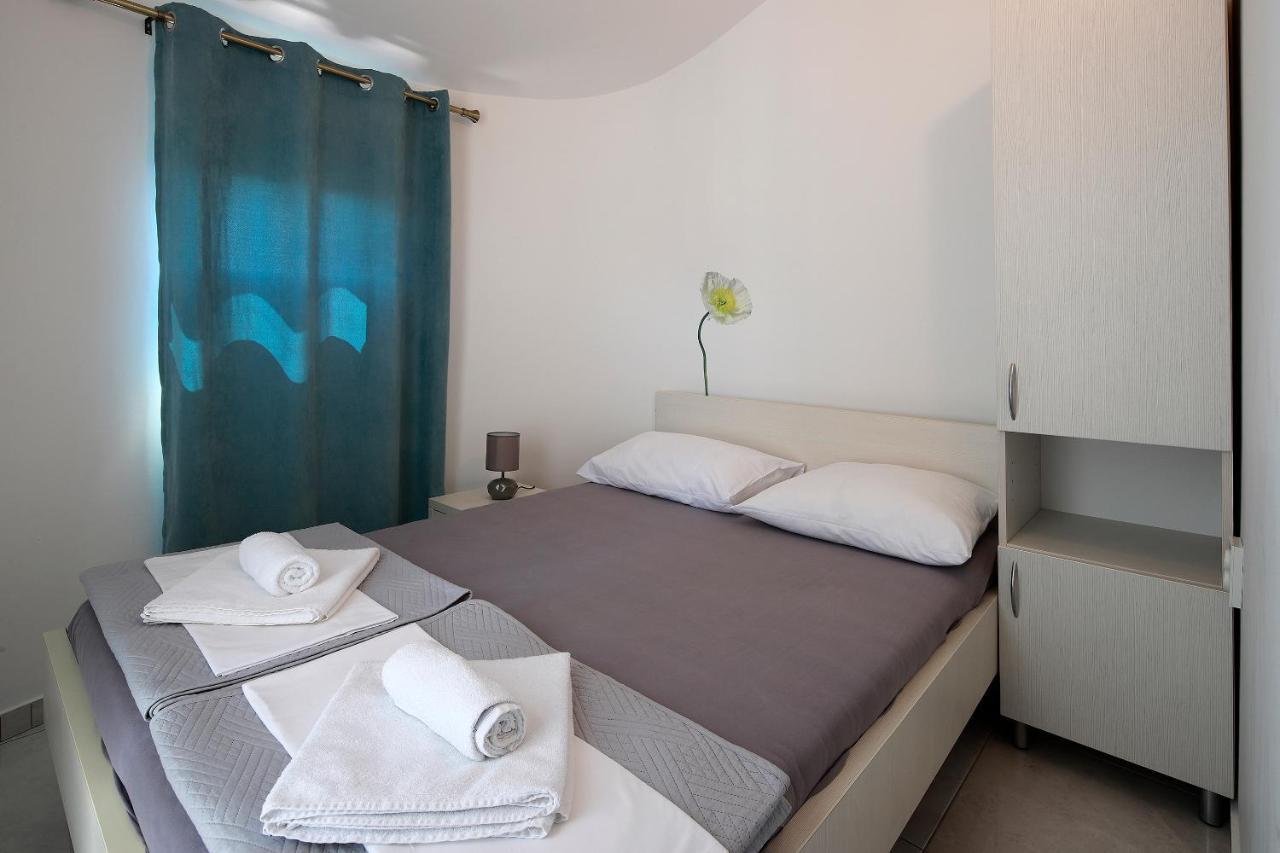 City Pool Apartments 诺瓦利娅 外观 照片